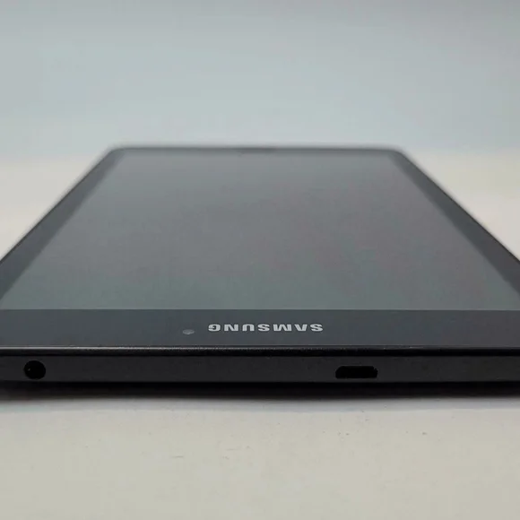 SAMSUNG Galaxy Tab A 8.0" SM-T290 32GB WiFi Tablet Carbon Black - Picture 3 of 7